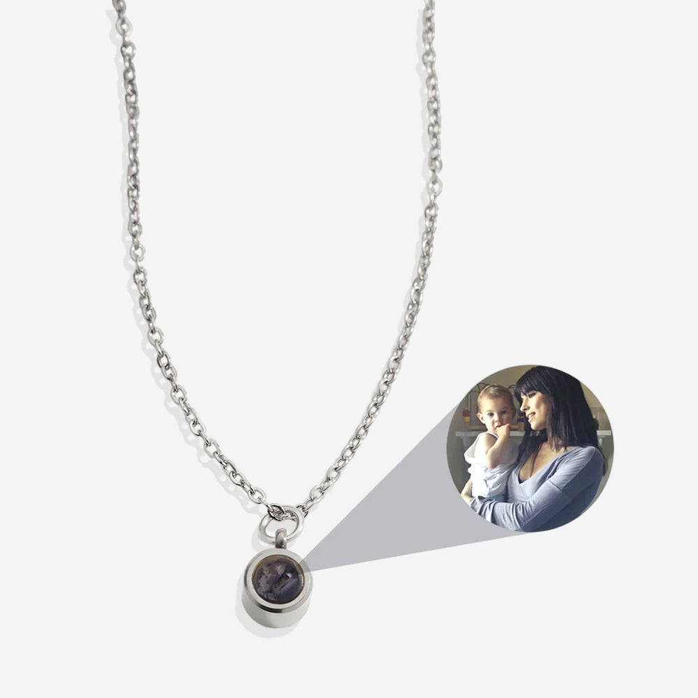 The Classic Photo Necklace by Memorie Glow